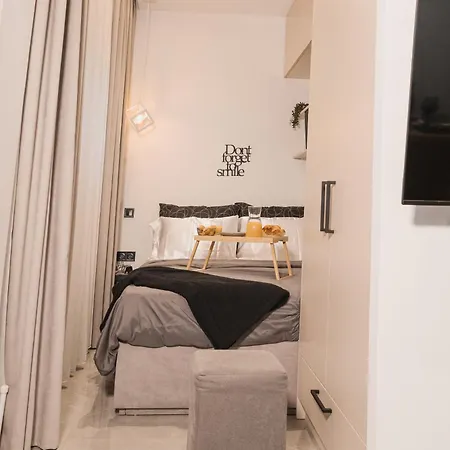 Tt Luxury Homes I Helios - Sunny With Yard In Kalamaria Appartement